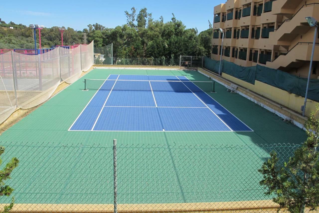 Apartamento En Los Patios De Santa Maria Golf Marbella Exterior foto