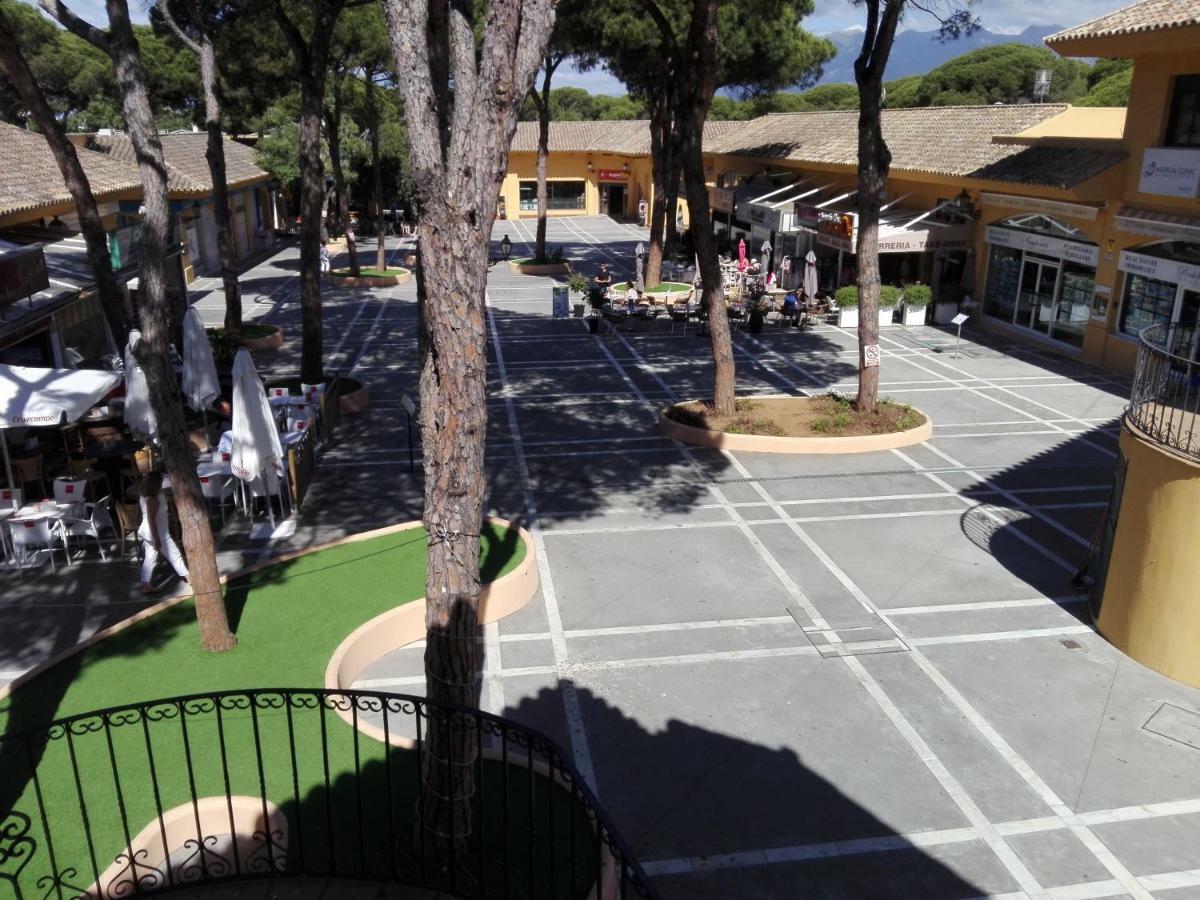 Apartamento En Los Patios De Santa Maria Golf Marbella Exterior foto